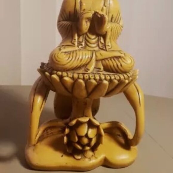Rare! Vintage Hand-Carved Lord Buddha Meditating On Lotus Stand HEAVY RESIN - Picture 2 of 12